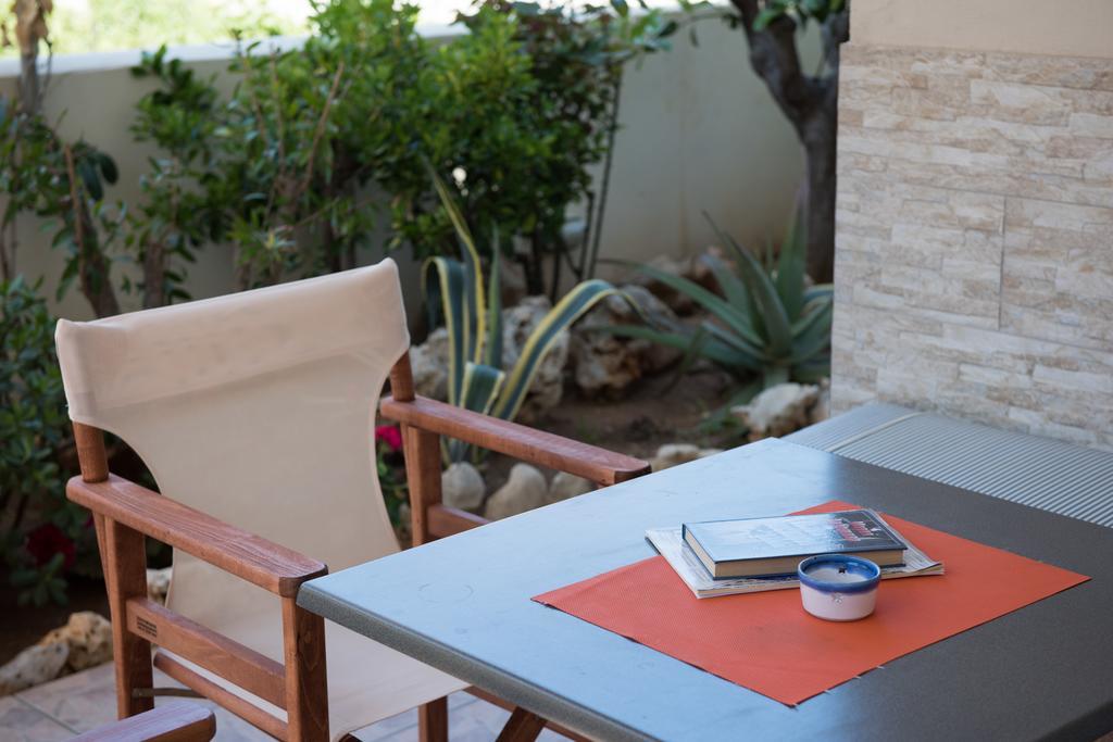 Dora Apartments Agia Pelagia  Exterior photo